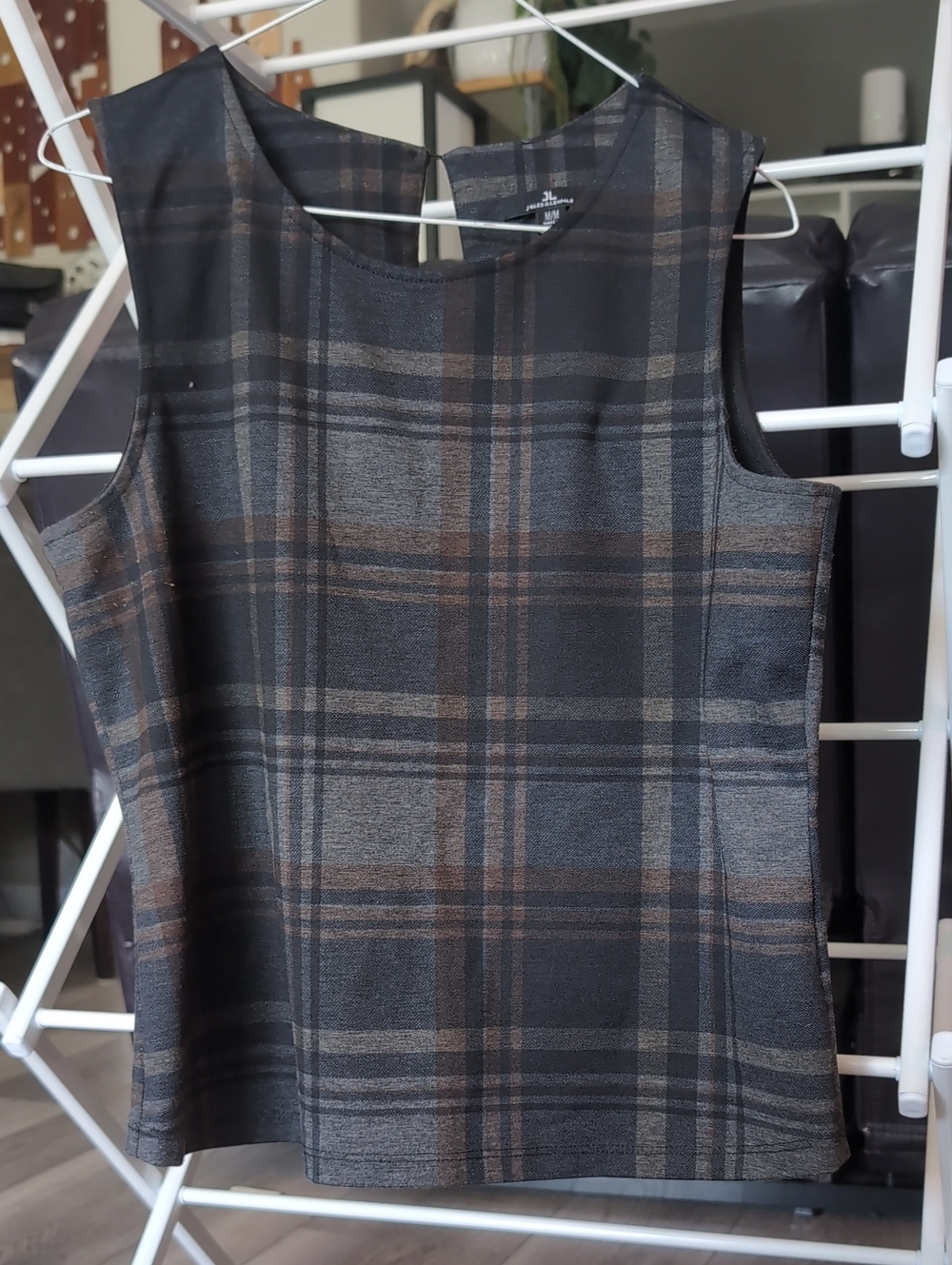 Sleeveless Plaid Sheath Top - Black & Brown